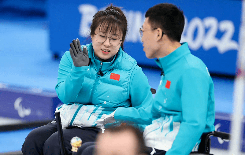 大兴女孩闫卓:想念"妈妈的手擀面"了吗?_比赛_中国队_北京