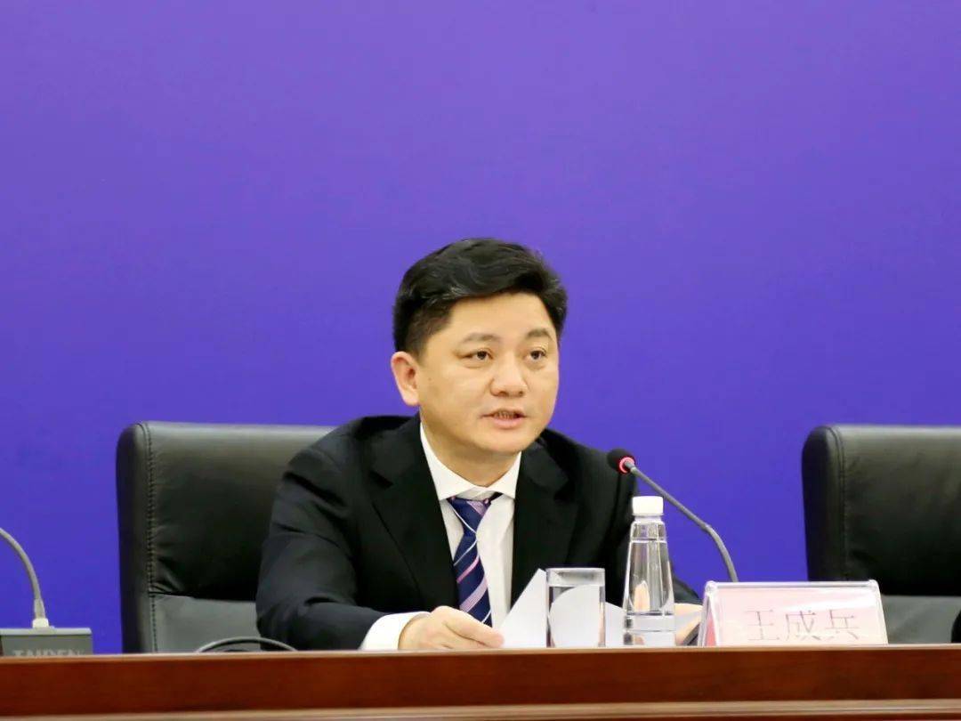 (厅党组成员,副厅长王成兵介绍有关情况)近日,《江西省"十四五"就业