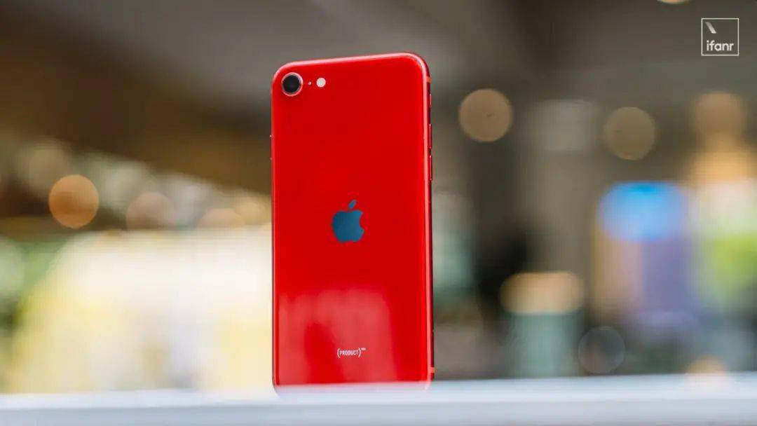 苹果|【首发】iPhone SE 3 开箱:最便宜 5G iPhone,最强单摄手机