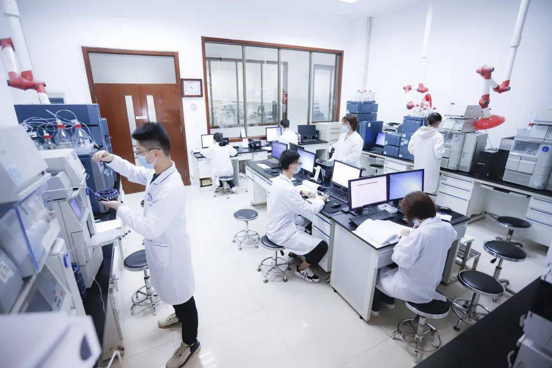 重庆啤酒发布一季报：四大指标同比均增长 创新产品加快布局