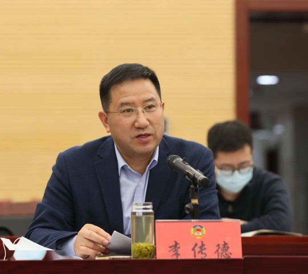 政协委员学习贯彻全国两会精神发言摘要