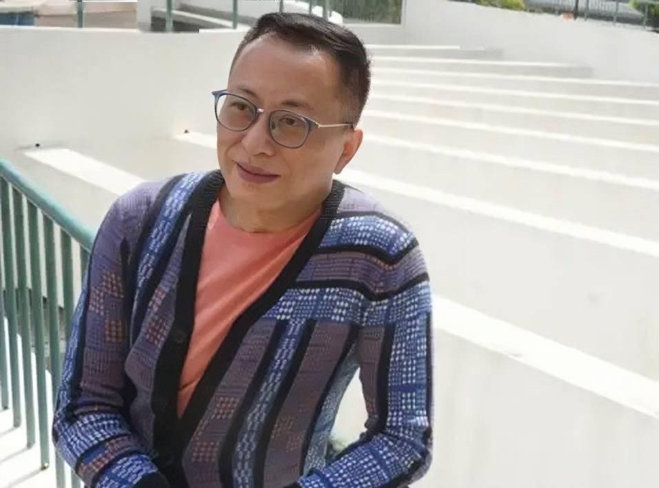 原创香港知名男星近况曝光转行做珠宝宣布退休至今未婚无儿无女