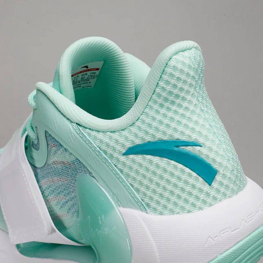 快传开箱安踏水花4代