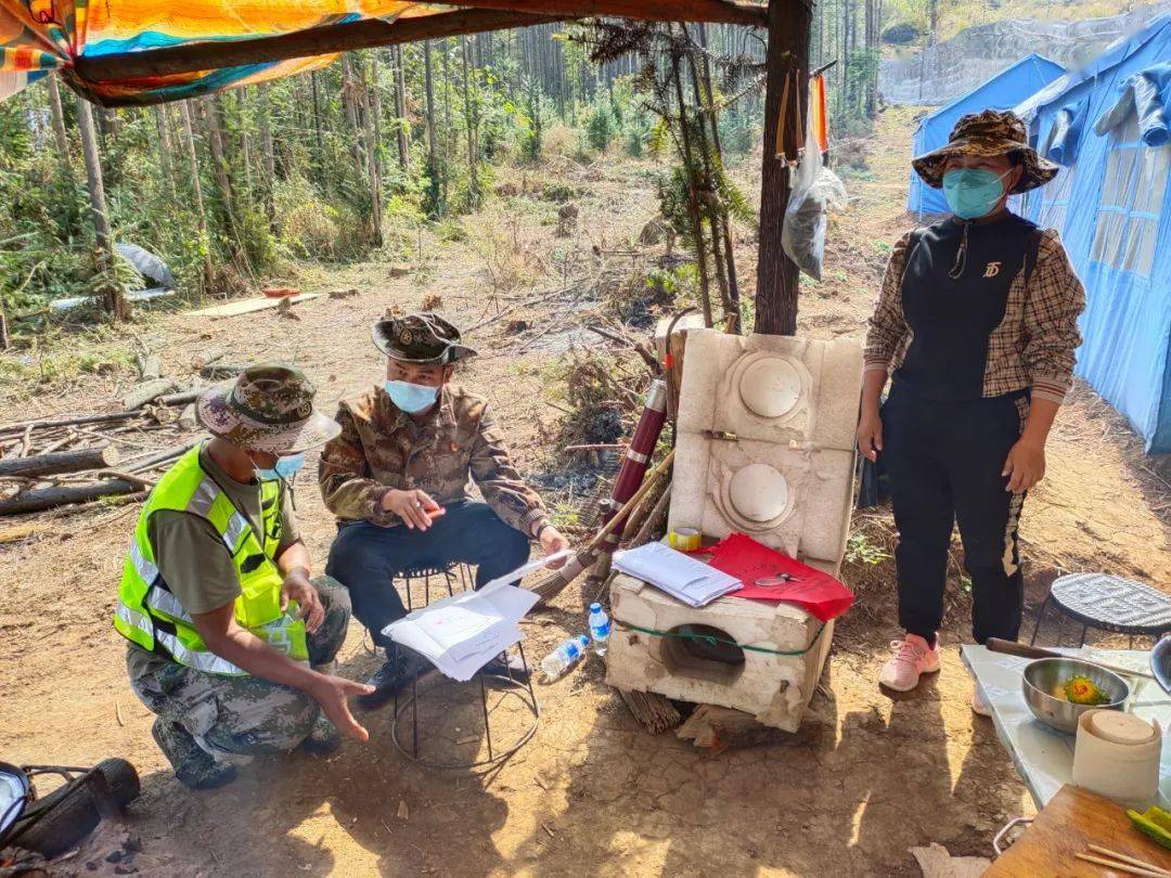 耿马临时党支部在疫情防控一线形成抗疫合力