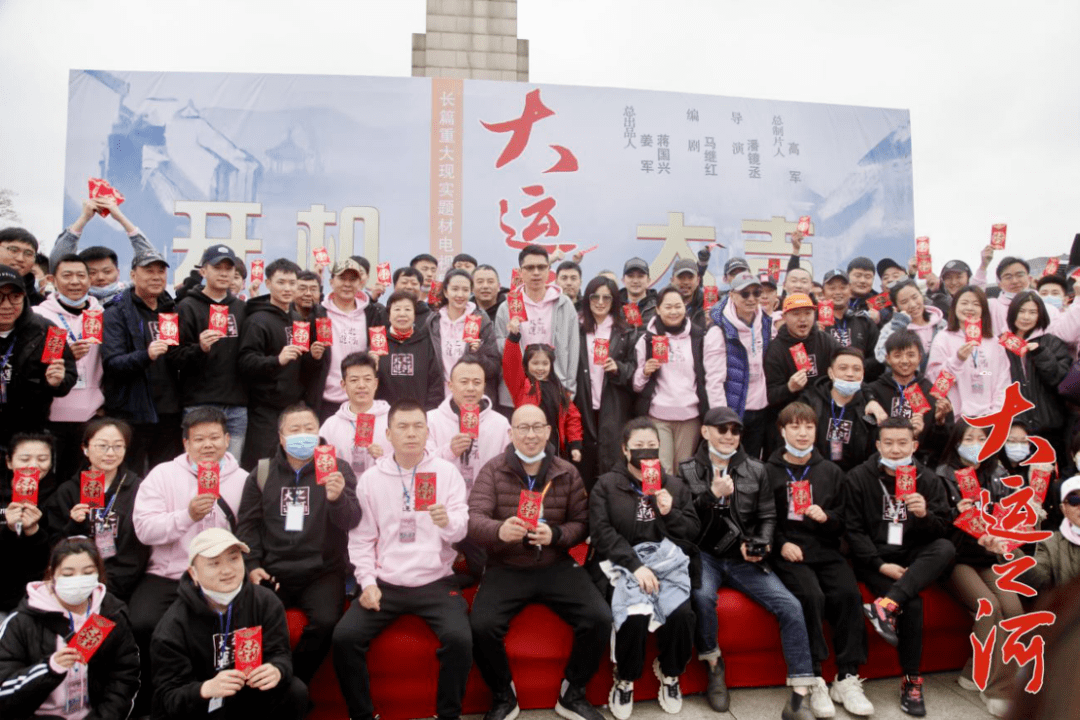 剧情|快讯！《公诉精英》《重中之重》等新剧开机