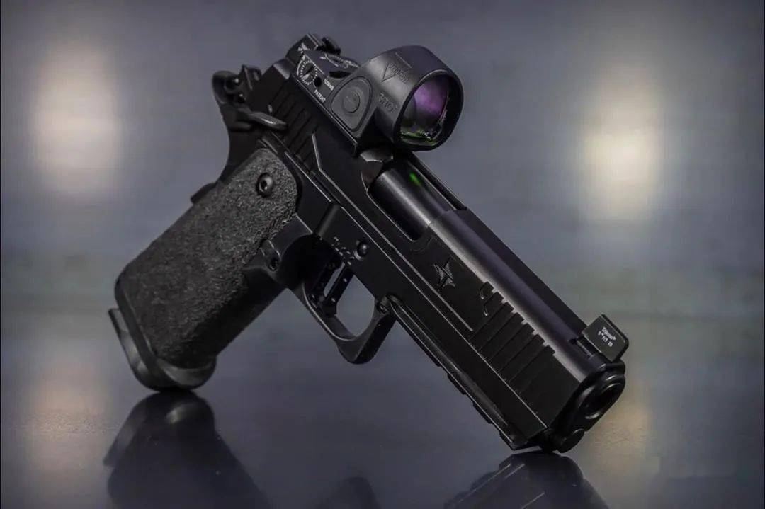 让你一次看个够staccato2011系列手枪美图