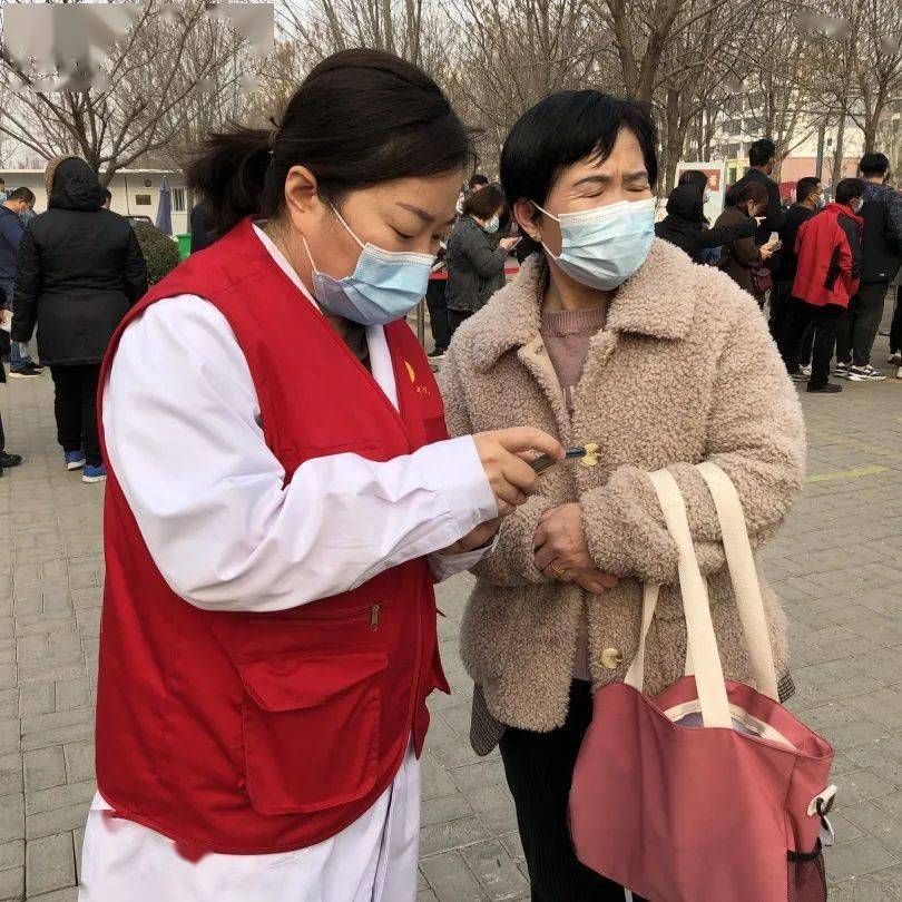 陽春三月,本應是春暖花開,草長鶯飛的美好時節,然而山東新冠疫情