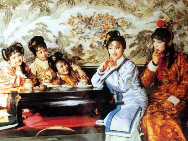 人物设计|这些小人物里，藏着《红楼梦》的题眼