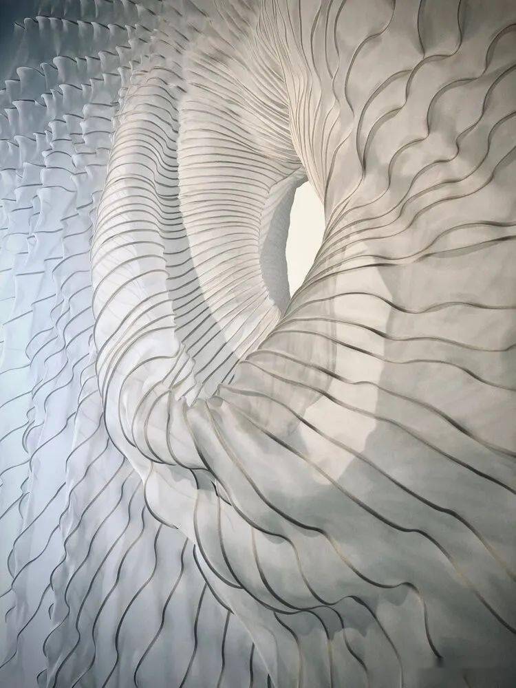 瑞典纺织艺术家dianaorving充满感性的美丽褶皱织物