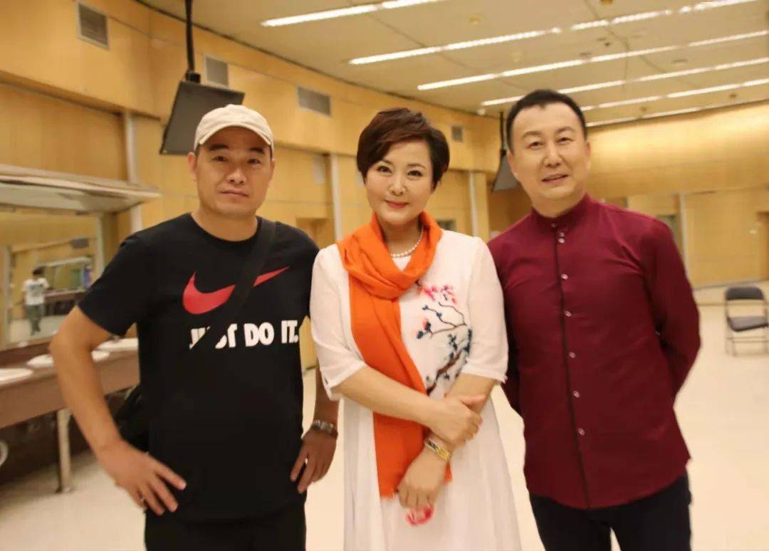 彭蕙蘅:衷心祝愿北方戏曲传媒五周年生日快乐!