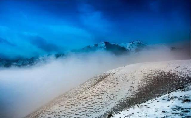 冬季的新疆独库公路雪景美如画