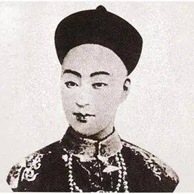 云端超市•第252期┃“中国第一个非正统皇子继位的天子”——《百年风流人物:载湉》 主讲人:周鼎_光绪帝_皇帝_思想