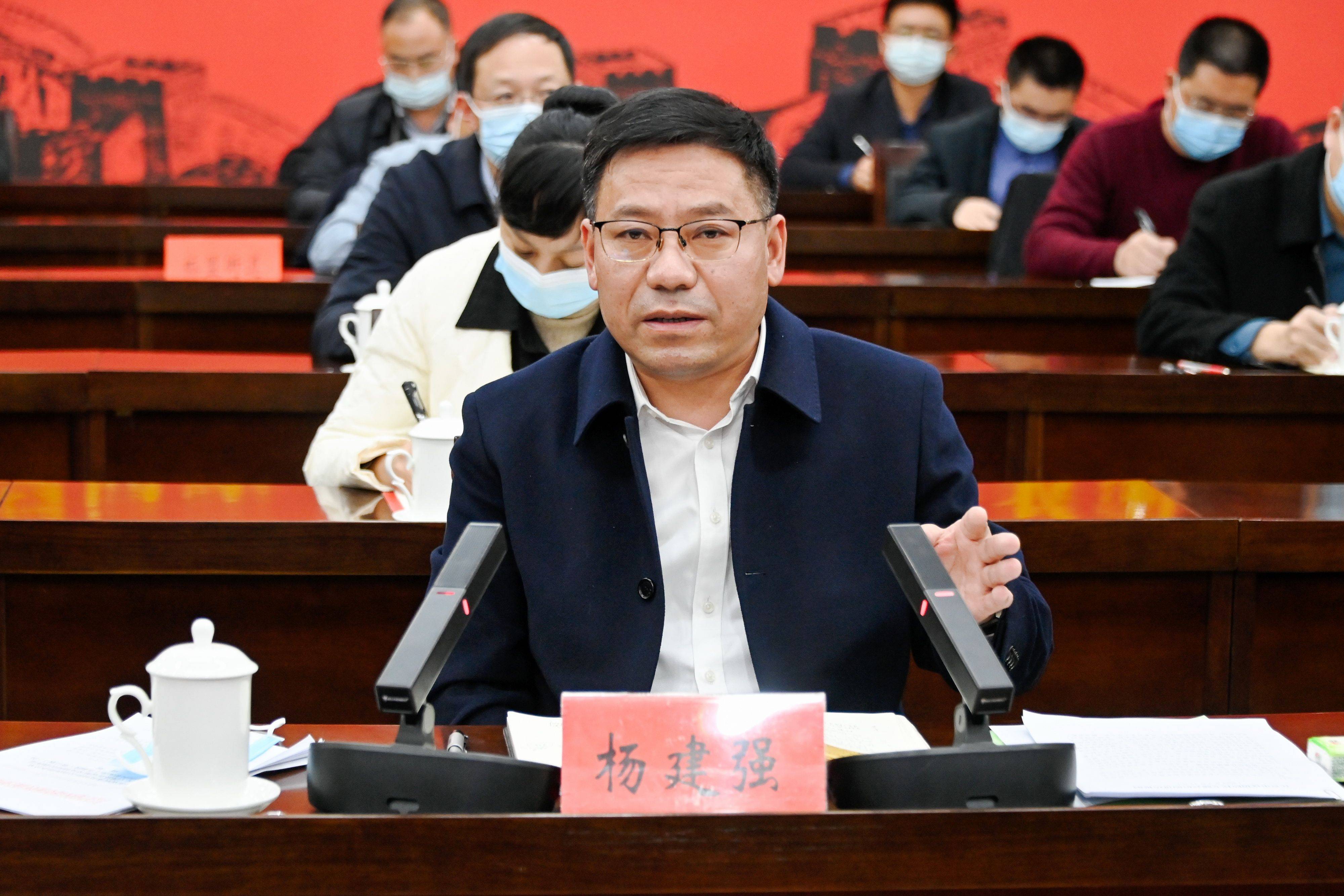 3月17日下午,河南省新冠肺炎疫情防控工作第十三次专题会议和鹤壁市新