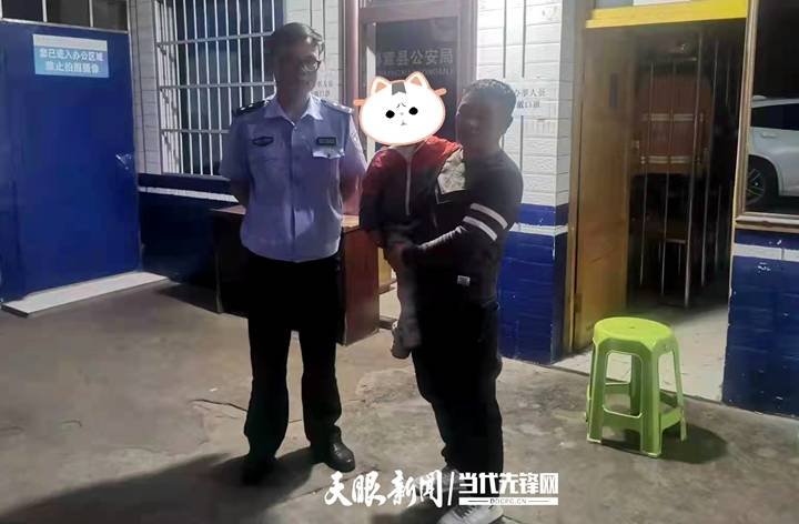 【我为群众办实事】派出所来了个萌宝，警察小哥变身“超级奶爸”孩子顾野灵白果 1707