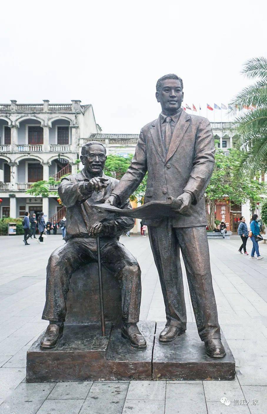老街口雕塑《侨光》骑楼老街建筑骑楼老街建筑骑楼老街铜雕老街铜雕