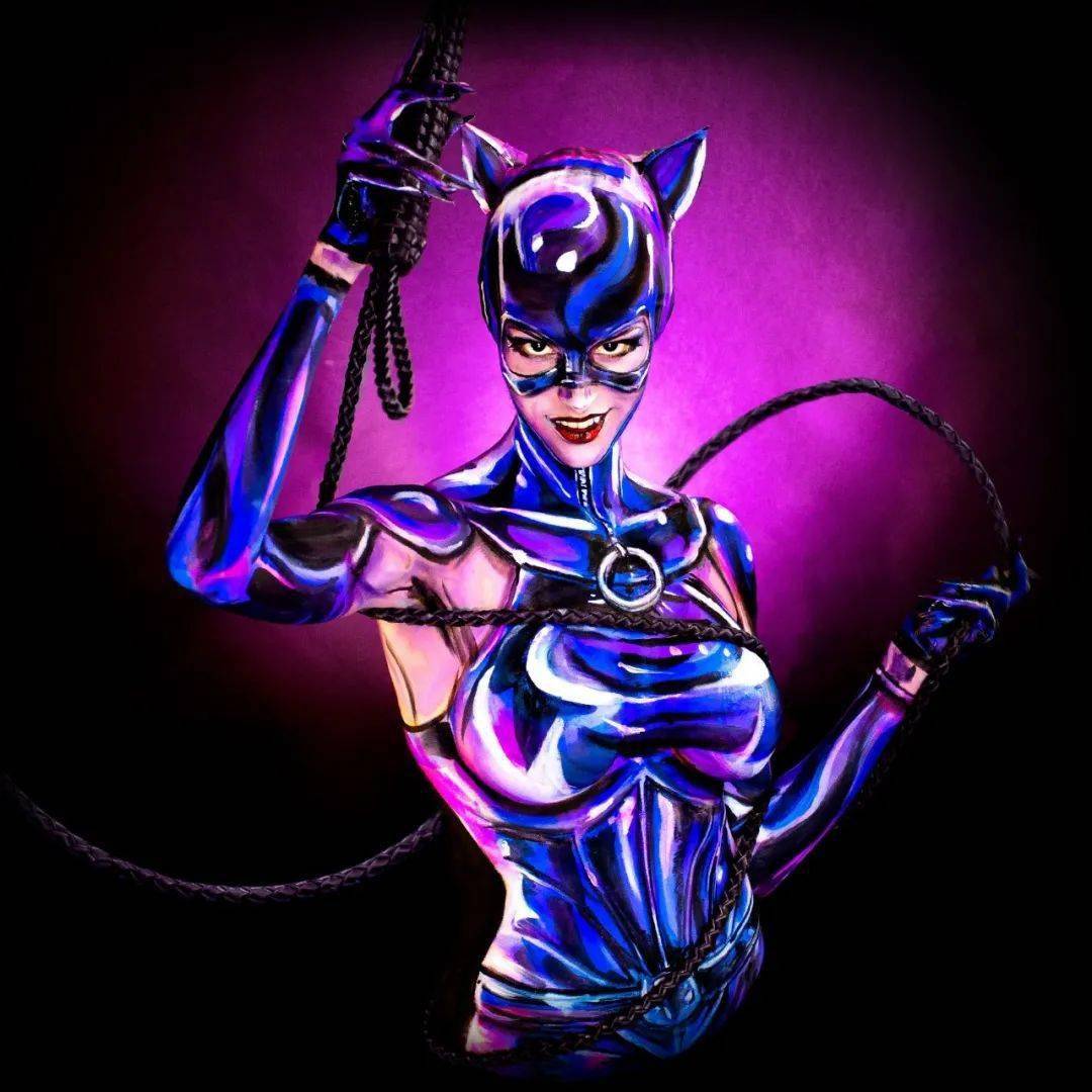 以及对漫威动漫英雄的热爱,接下来,我们就一起欣赏这位人体彩绘艺术家