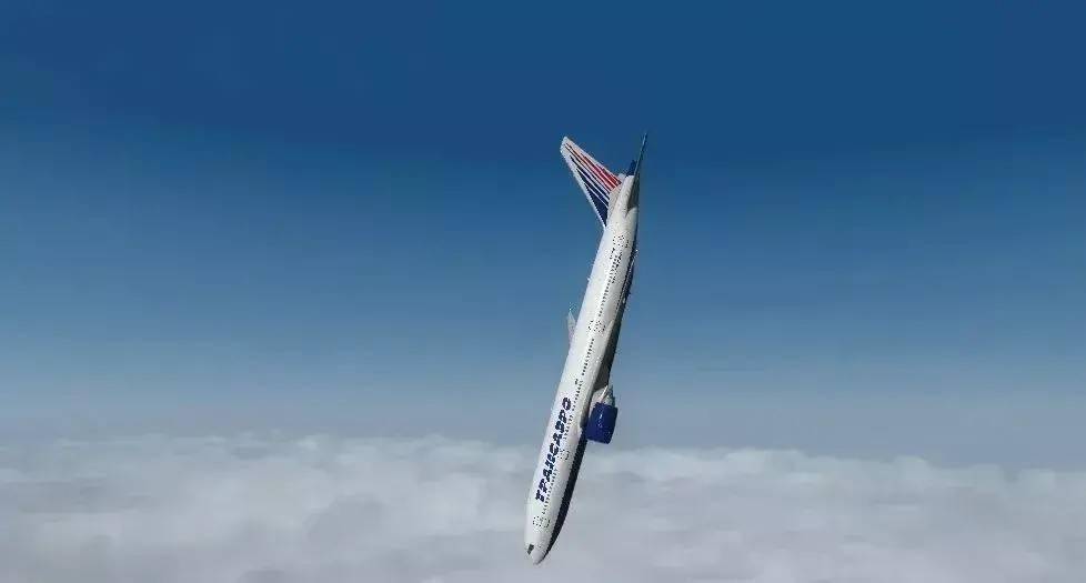 发动机|黑匣子终于找到了！专家称东航坠机事件“非常不正常”，原因是啥