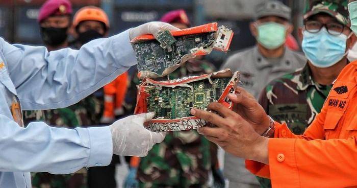 张仲麟：东航空难黑匣子被发现，空难调查的良好开始