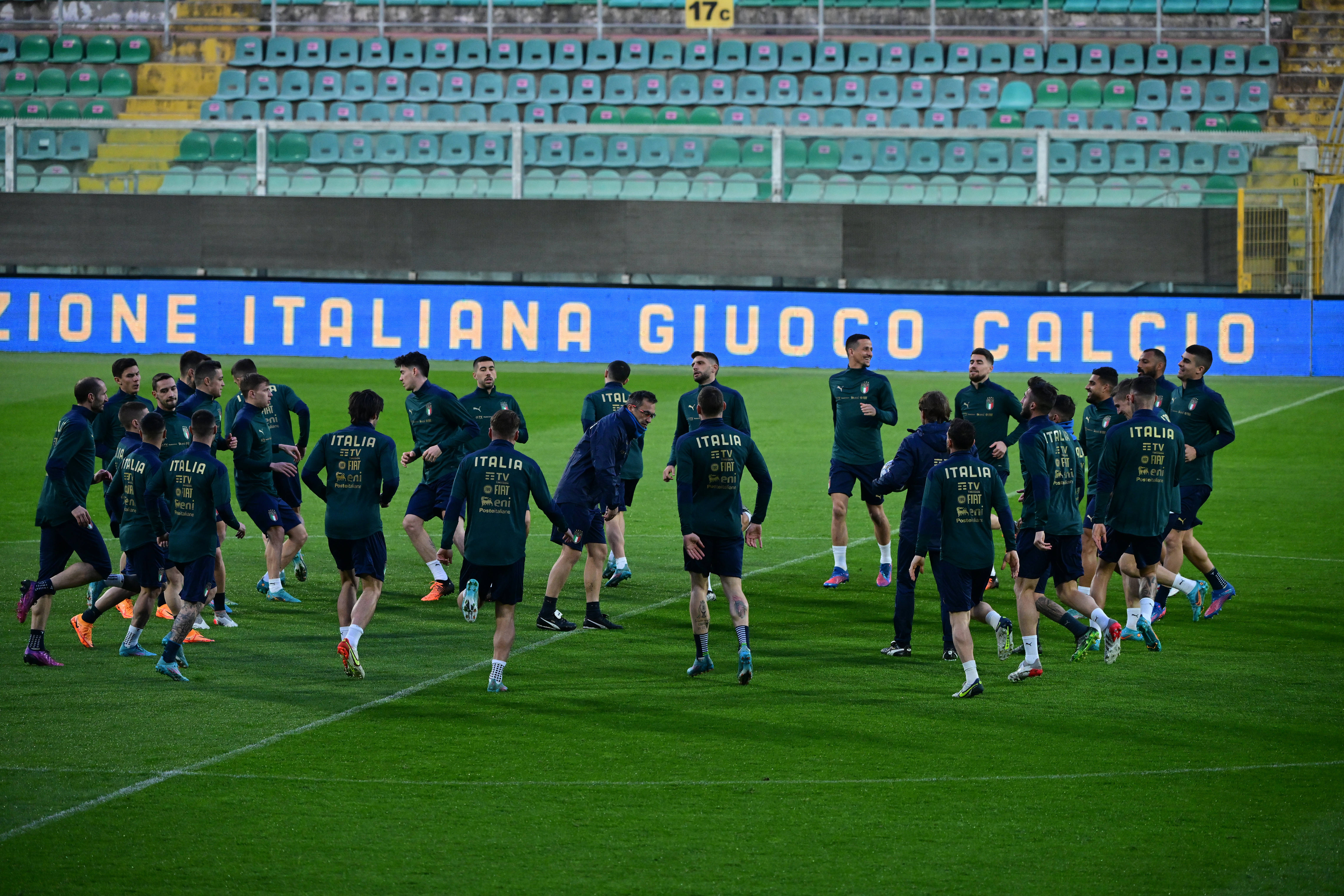 训练|足球——世界杯预选赛：意大利赛前备战