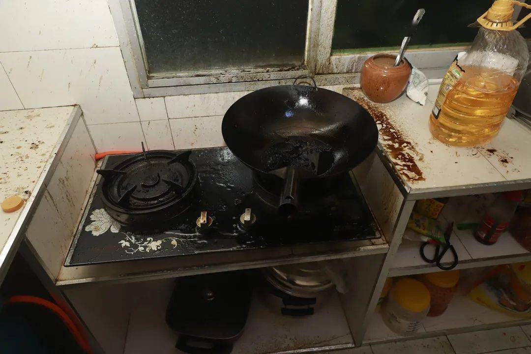 十堰多地一天3起厨房着火别让厨房变火场