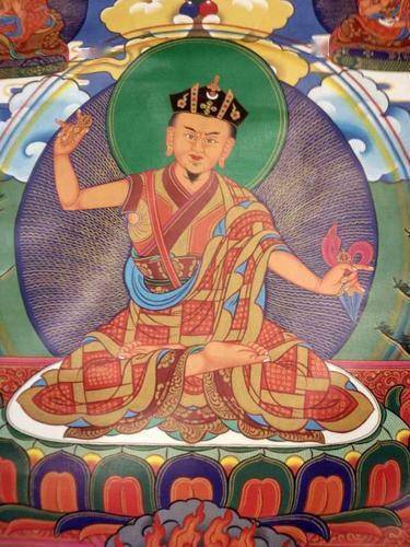 自有乾坤楚布寺藏区最重要的制度就是从这里开始的