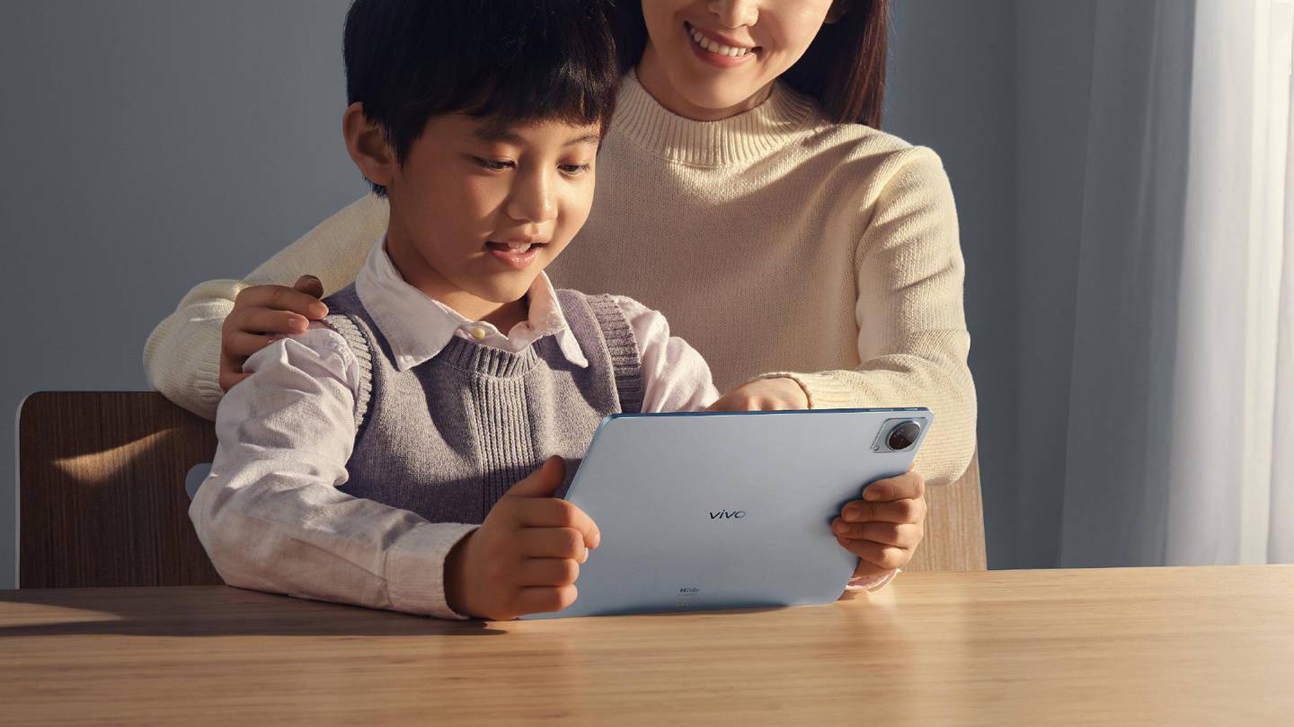 vivo Pad 平板电脑亮相：全金属一体化设计，提供蓝灰双配色