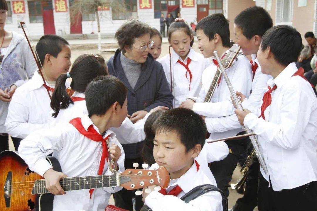 邓小岚|愿天堂有音乐与您相伴——追忆邓小岚老师