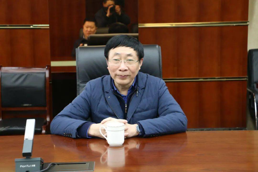 孙康同志要求全市公安机关一要积极担当作为,勇做服务企业发展"排头兵