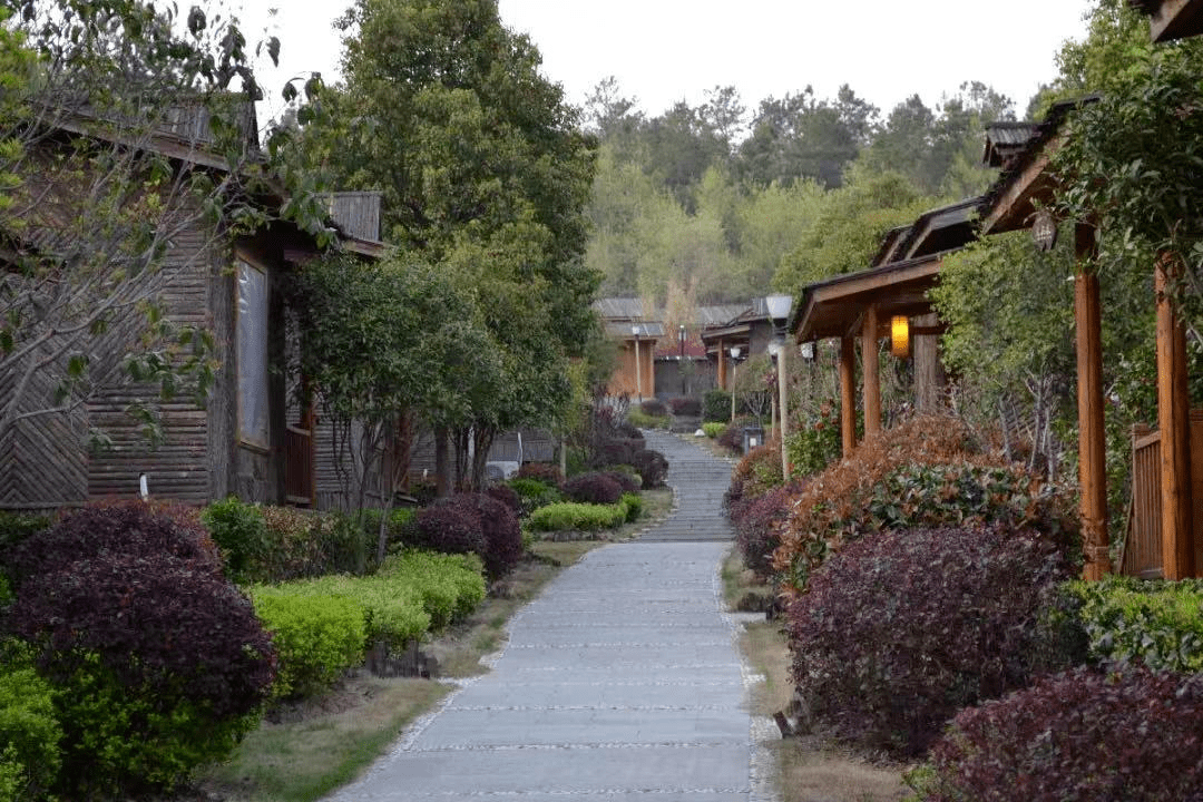 西游神话世界说到温泉,随州人可能第一反应就是大洪山的女儿国温泉,就