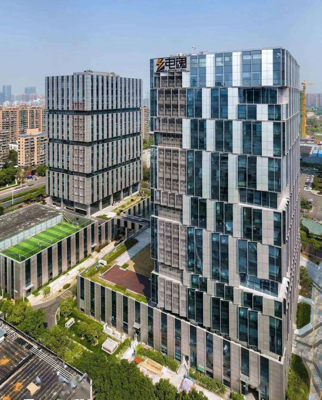 电魂网络办公大楼胡建平介绍,目前《梦三国2》团队成员以90后为主,该