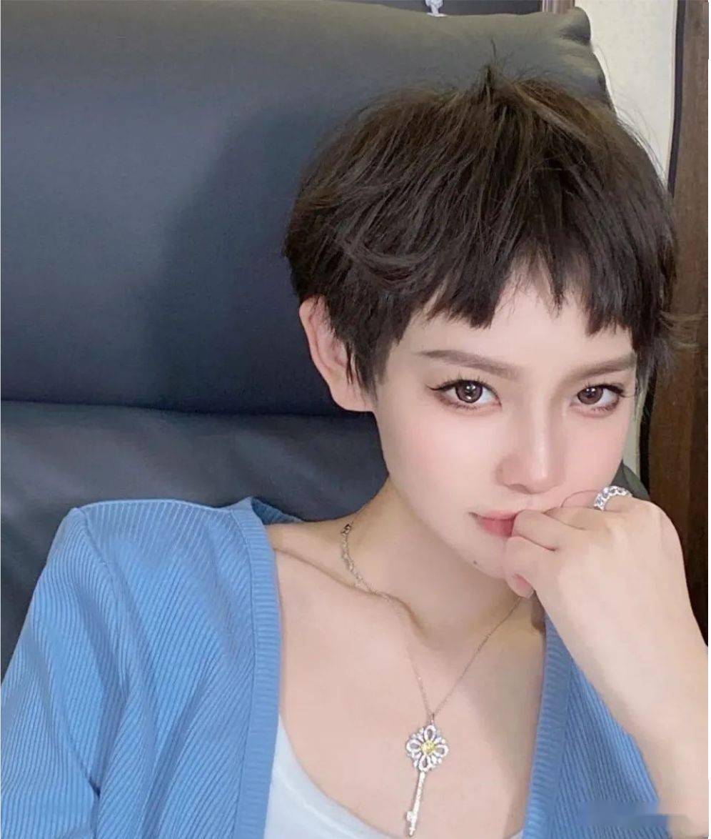 春季发型15款美女争先恐后都在做你还等什么