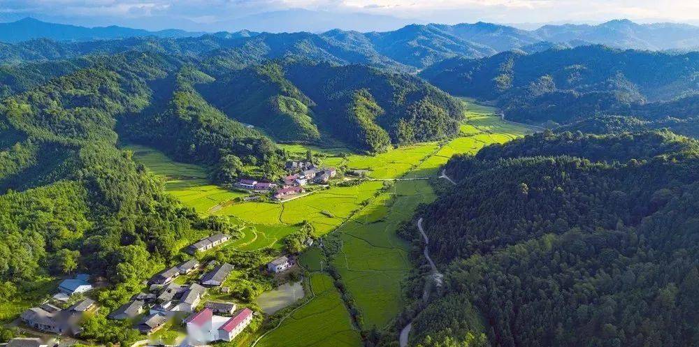 宜丰曾是全国发展乡镇企业百强县.辉煌背后存隐忧.