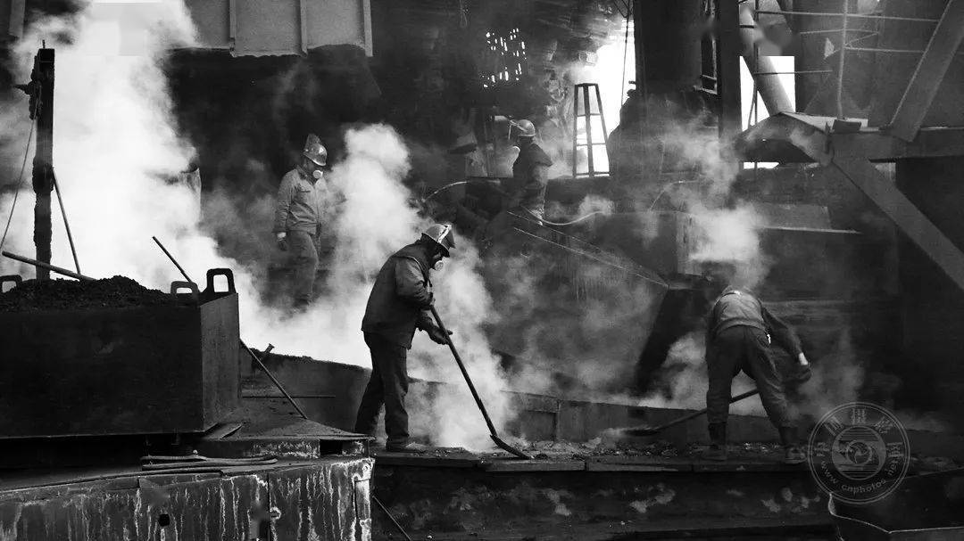 原创中国摄影网签约摄影师赵守光钢铁无语