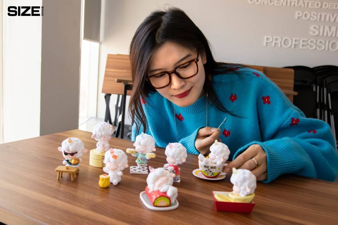 潮玩企业的落地开花反映了潮玩经济的蓬勃发展,迎着