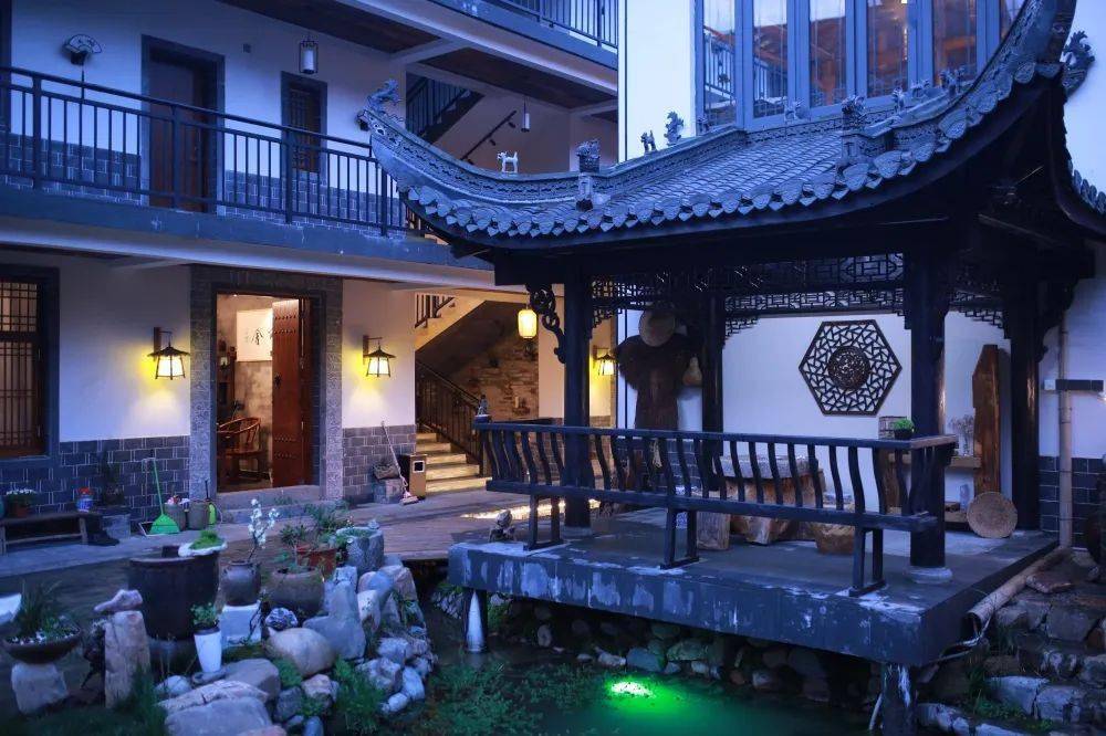 住着民宿游泾县|月亮湾山郭瓦舍民宿_旅游_文化_风景区