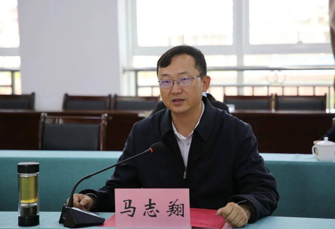 签约中县委副书记,县长马志翔代表县人民政府与中国移动大理分公司