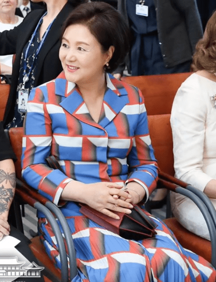 韩网狂扒:大牌都是山寨_金正淑_价格_文在