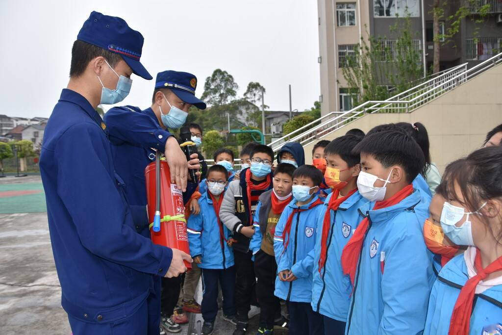 荣县留佳镇小学校开展消防安全教育进校园活动_防火_知识_火灾