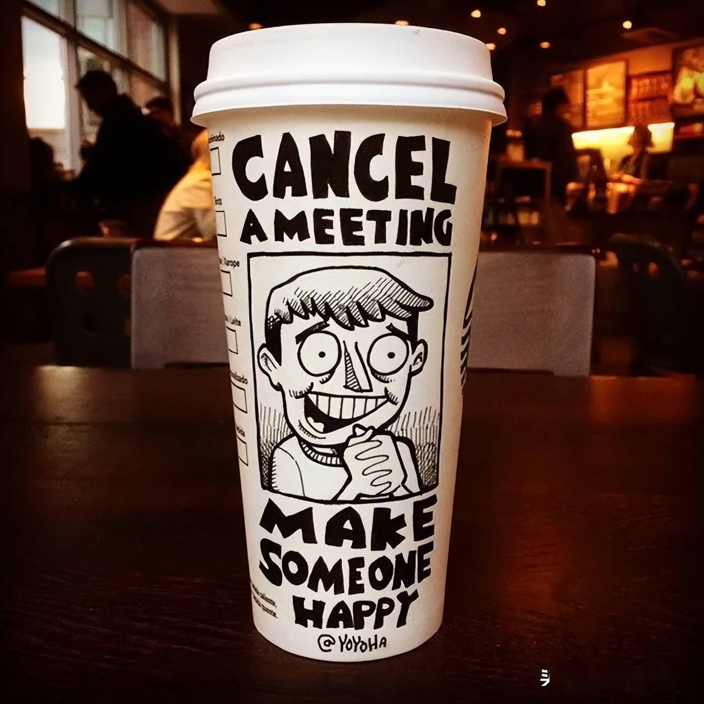 都令人觉得毫不违和,反而有一种把街头涂鸦搬到咖啡杯上的感觉