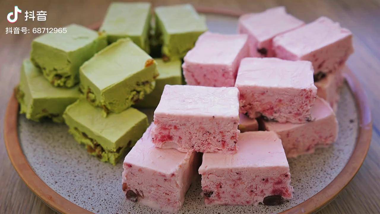 今年的网红甜品,不用炒的【厚切酸奶】,口感太惊喜了_酸奶_口感