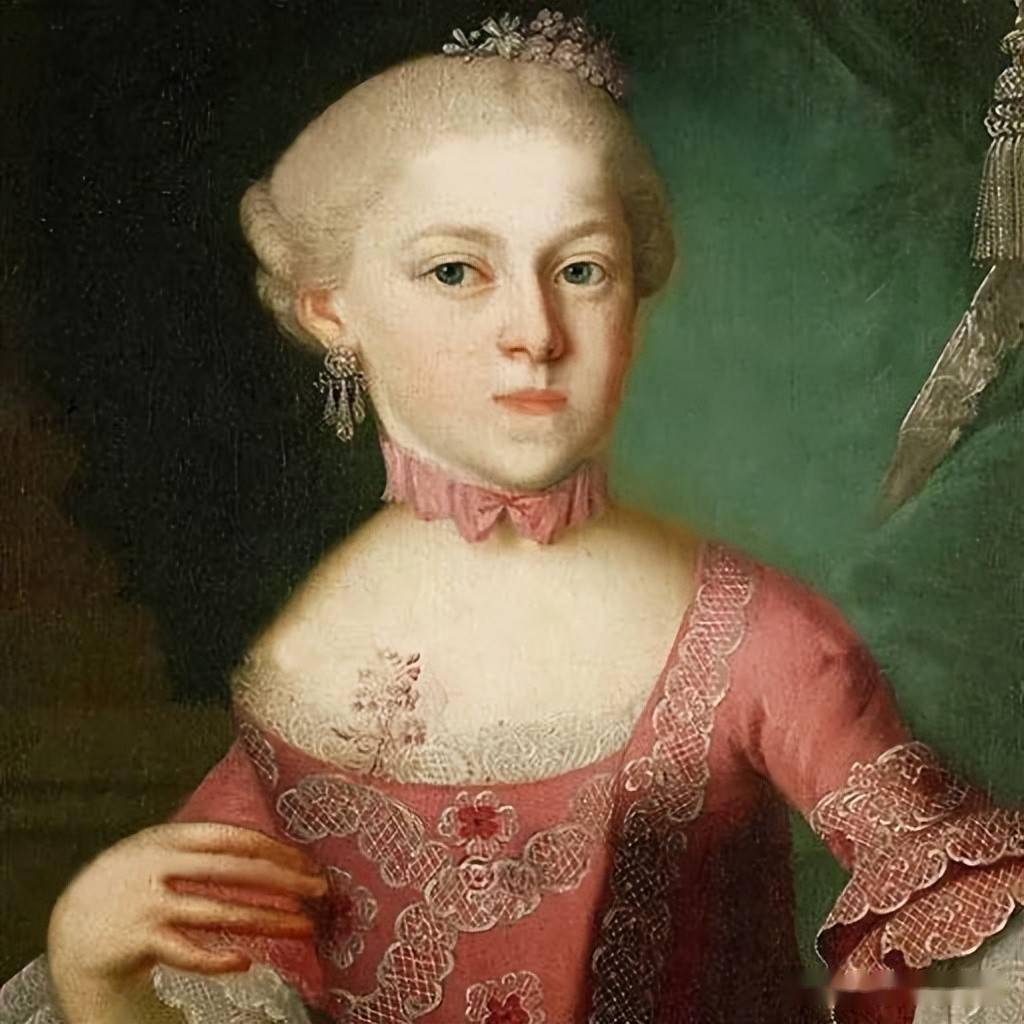 姐弟二人之间的通信很频繁,莫扎特会在信中开玩笑地称她为"马脸",他