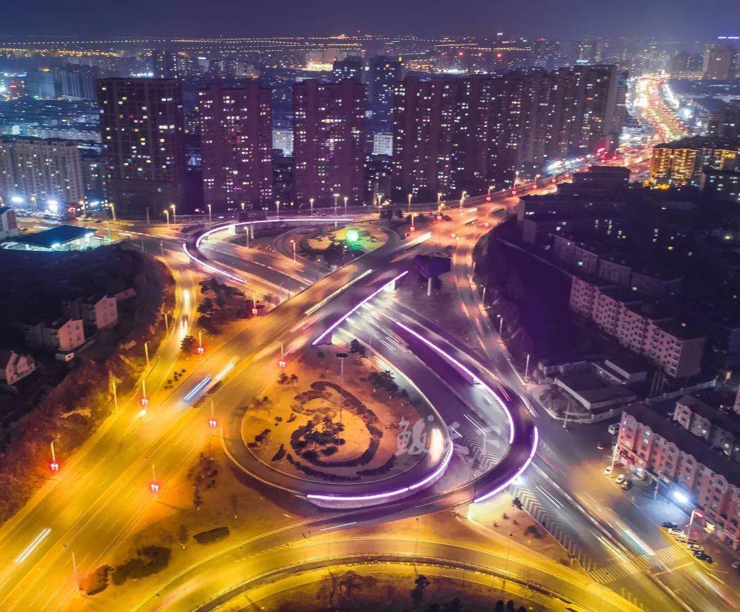 推开这扇窗共赏美丽鲅鱼圈