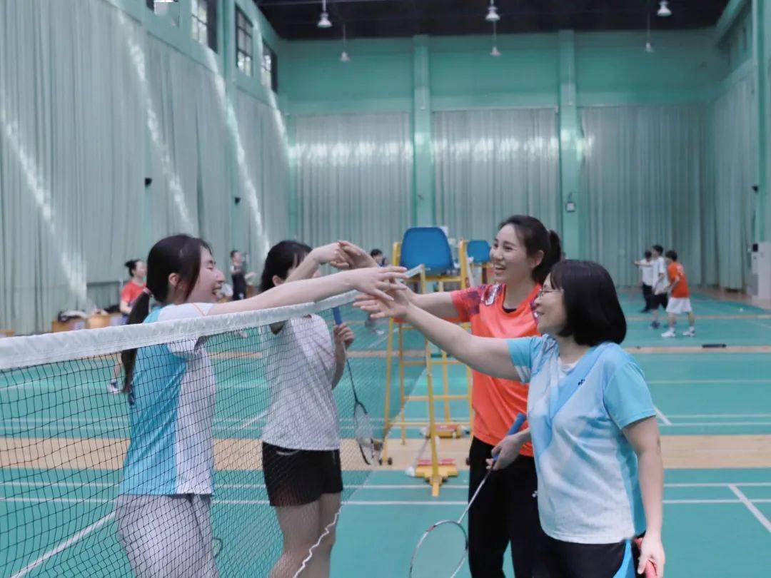 物理科学与技术学院新媒体中心图文:葛铠豪 李农浩 慕琪尔崔晶晶 贾禾