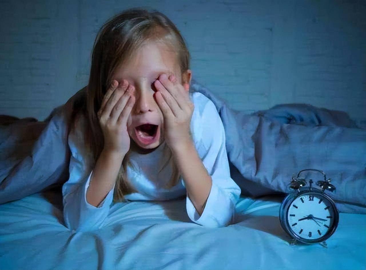 几点睡才算熬夜呢医生或许不是11点也不是12点别搞错