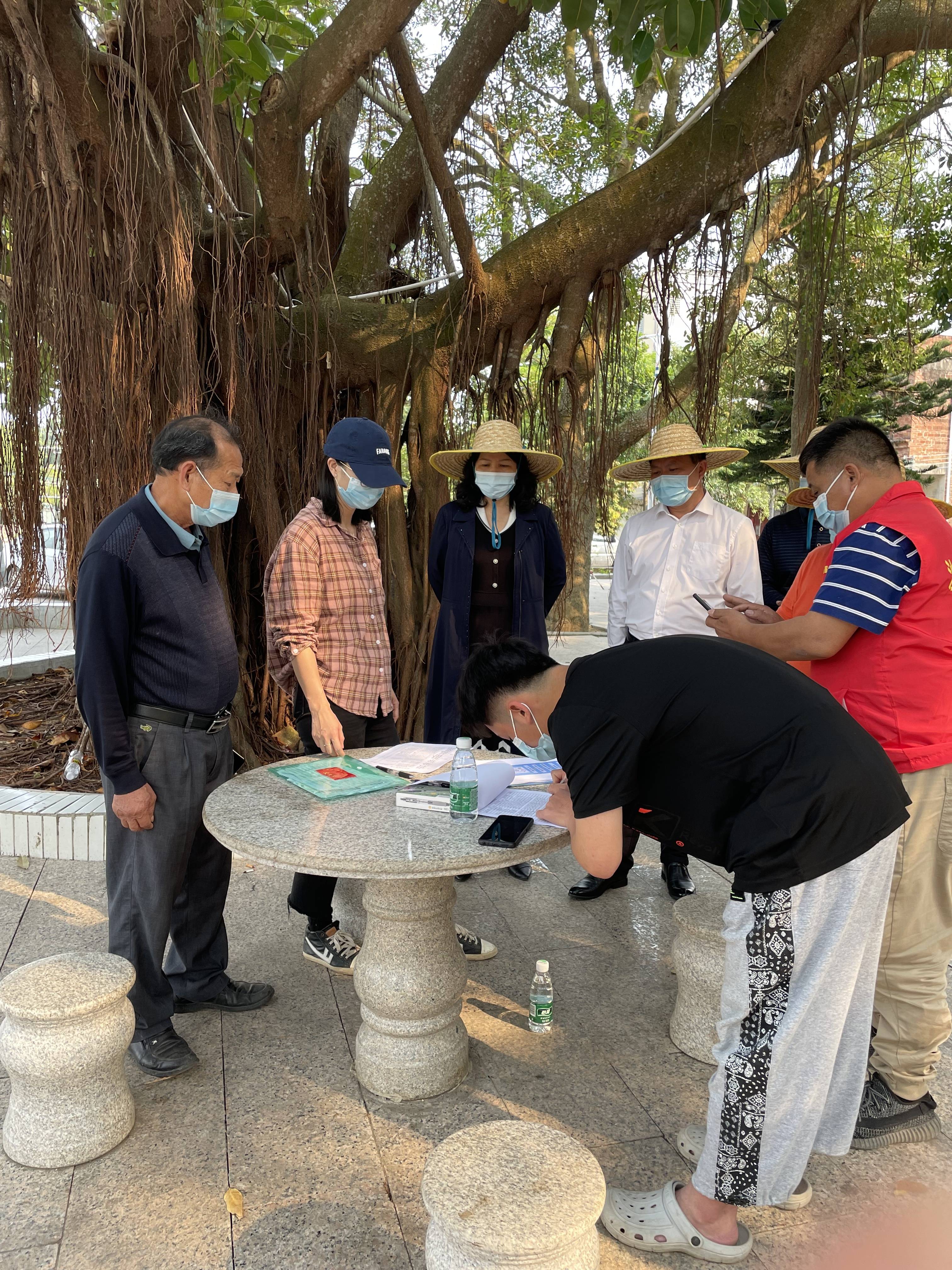 3月24日,電白區委制定了《茂名市電白區紀委監委機關新冠肺炎疫情防控