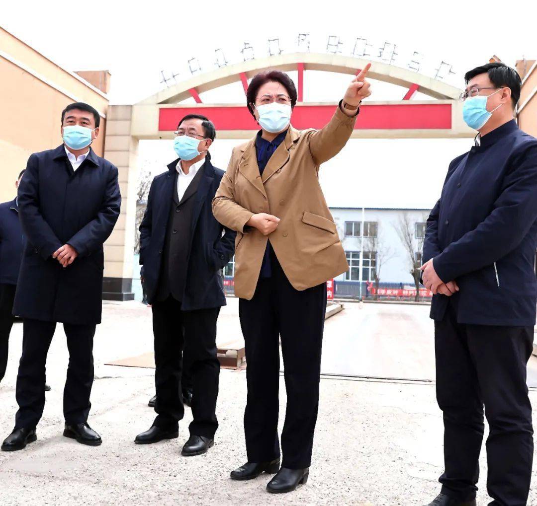 张淑萍赴喀左县督导检查疫情防控工作