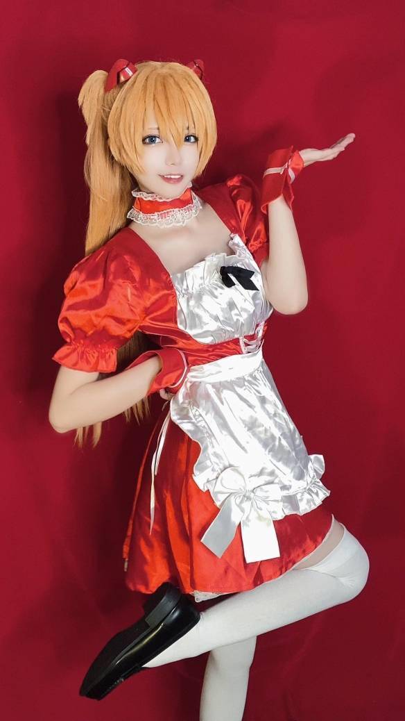 coser们的多版本明日香:喜爱胶衣!好身材尽收眼底