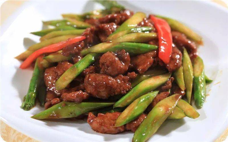 黑椒牛肉炒芦笋：健康低脂又美味的菜_手机搜狐网