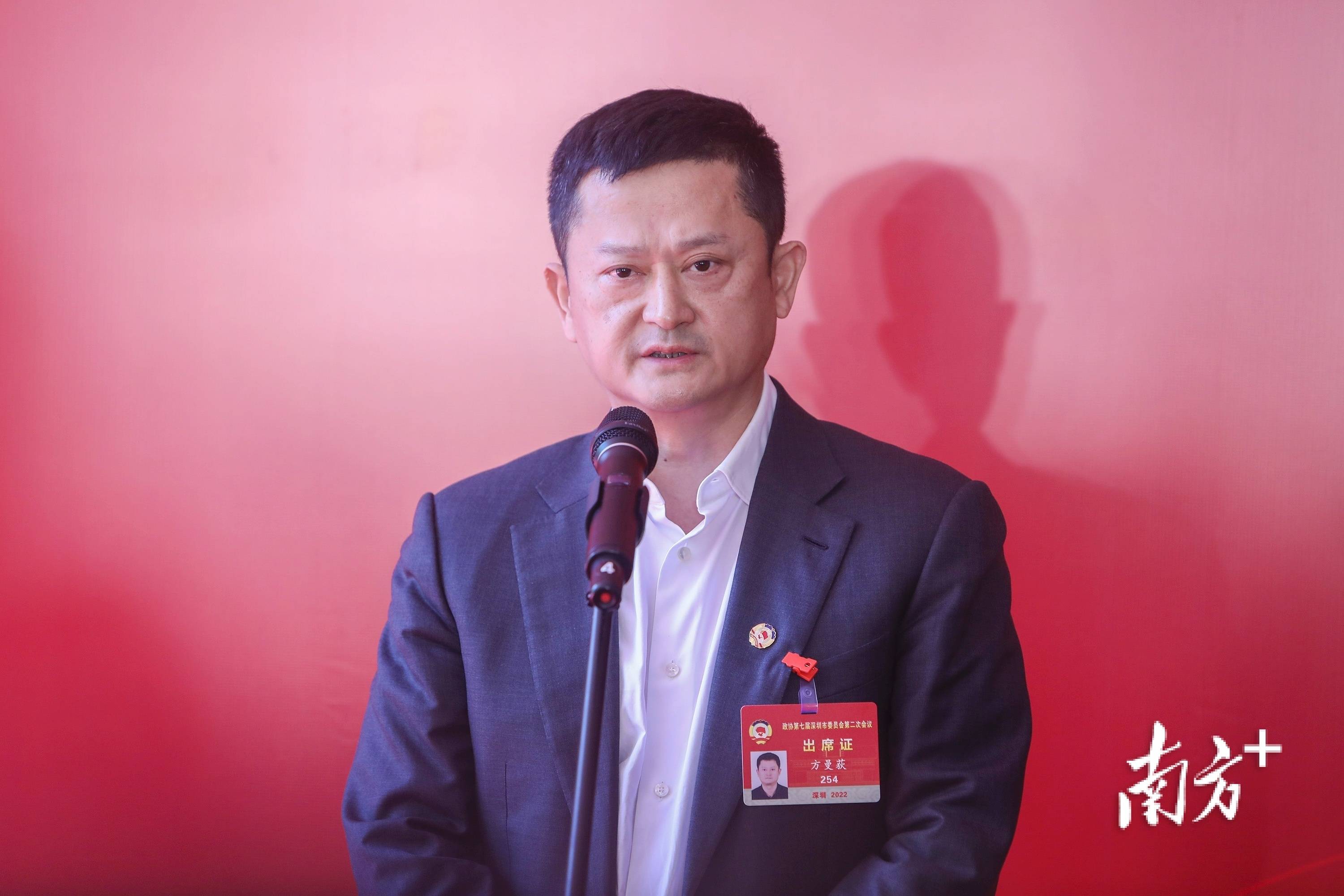 两会镜头深圳两会首场委员通道开启