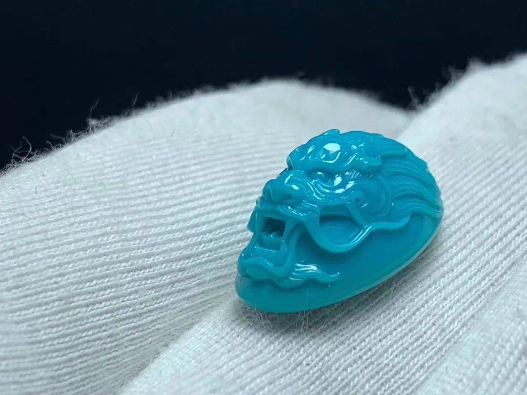 绿松石中的极品云盖寺绿松石高瓷高蓝